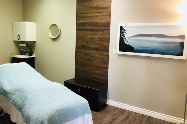 IMG_6317 Massage treatment room at Palm and Cedar Parksville, BC
